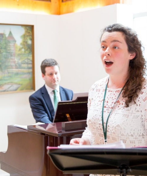 News » Catherine returns to sing at St Benedict’s
